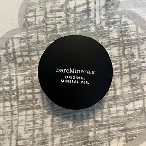 Bare Minerals translucent loose setting powder